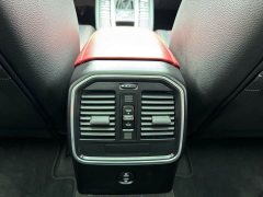 Porsche Macan 2.0T - фото 19