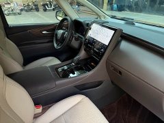 Toyota Vellfire 2024 Crown Hybrid 2.5L Executive Lounge - фото 9