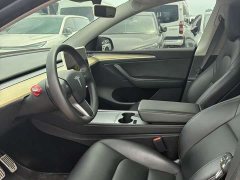 Tesla Model Y rear-wheel drive version - фото 5