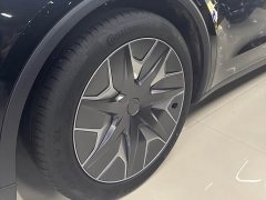 Tesla Model Y L long-range all-wheel drive version - фото 10