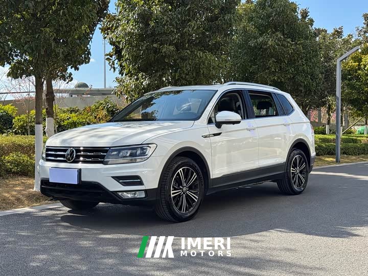 Volkswagen Tiguan L 330TSI automatic two-wheel drive smart version - автомобиль из Китая