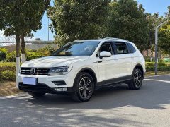 Volkswagen Tiguan L 330TSI automatic two-wheel drive smart version - фото 1
