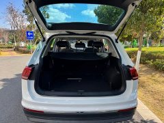 Volkswagen Tiguan L 330TSI automatic two-wheel drive smart version - фото 19