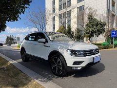 Volkswagen Tiguan L 330TSI automatic two-wheel drive smart version - фото 3