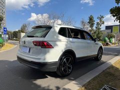 Volkswagen Tiguan L 330TSI automatic two-wheel drive smart version - фото 7