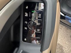 Audi Q5L 2026 2.0T Exclusive Edition for Ten Million Users - фото 16