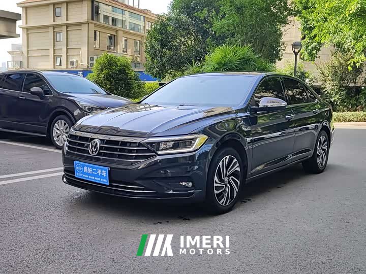 Volkswagen Sagitar 200TSI DSG Fashion Intelligent Edition
