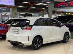 Lynk & Co LIFE 2021 1.5L CVT SPORT Heartbeat Edition - фото 2
