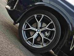 BMW X5 facelift xDrive 40Li M sports package - фото 3