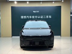 Li Auto Ideal i6 four-wheel drive standard version - фото 2