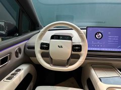 Li Auto Ideal i6 four-wheel drive standard version - фото 8