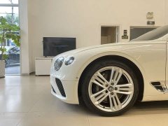 Bentley Continental 4.0T GT V8 - фото 9