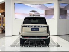Land Rover Range Rover 2023 3.0 L6 400PS Extended Edition - фото 4