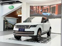 Land Rover Range Rover Year Facelift 3.0 L6 400PS HSE Long Wheelbase - фото 1
