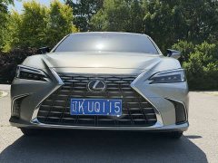 Lexus ES 200 Premium Edition - фото 2