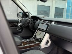Land Rover Range Rover 2022 3.0 L6 400PS Legendary Extended Classic Edition - фото 9
