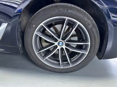 BMW 5 Series facelift 2 525Li M sports package - фото 13