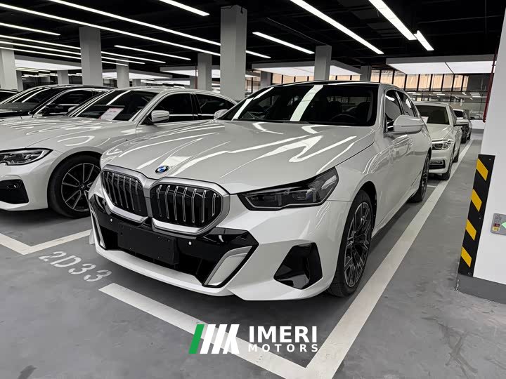 BMW 5 Series 2025 530Li Exclusive M Sports Package - автомобиль из Китая