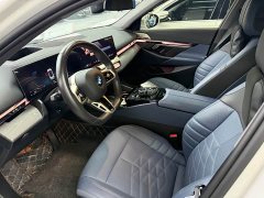 BMW 5 Series 2025 530Li Exclusive M Sports Package - фото 4