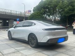 Geely Galaxy Star 8 130km EM-i Premium Edition - фото 9