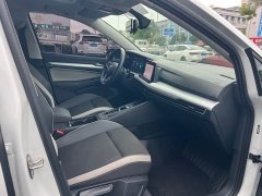 Volkswagen Golf 2023 280TSI DSG Pro 20th Anniversary Edition - фото 6