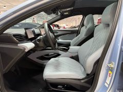 BYD Seal 2022 550km standard range rear-wheel drive version premium - фото 9