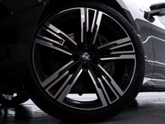 BMW 7 Series 2023 740Li M Sport Package - фото 16