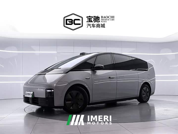 Li Auto Ideal MEGA 2024 Ultra - автомобиль из Китая