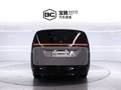 Li Auto Ideal MEGA 2024 Ultra - фото 4