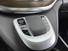 Mercedes-Benz V-Class 2022 V 260 L Long Wheelbase Luxury Edition - фото 18
