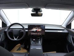 Tesla Model Y 2025 rear-wheel drive version - фото 18
