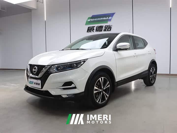Nissan Qashqai 2.0L CVT Deluxe Edition - автомобиль из Китая