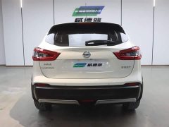 Nissan Qashqai 2.0L CVT Deluxe Edition - фото 7