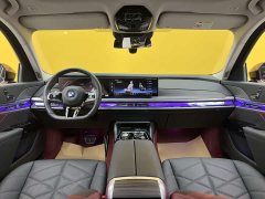 BMW 7 Series 2023 735Li Luxury Line - фото 13