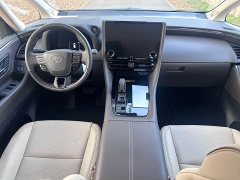 Toyota Alfa Shuangqing 2.5L Premium Gold Edition - фото 12