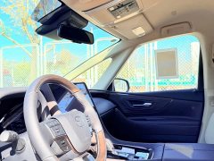 Toyota Alphard Hybrid 2.5L Exclusive Gold Edition - фото 3