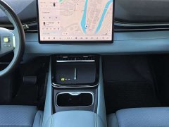 Lynk & Co Dark Blue S05 510Ultra pure electric version - фото 5
