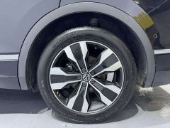 Volkswagen Tiguan L 330TSI automatic two-wheel drive R-Line version - фото 12