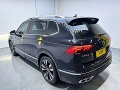 Volkswagen Tiguan L 330TSI automatic two-wheel drive R-Line version - фото 3