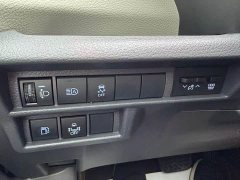 Toyota SIENNA 2021 2.5L Hybrid Comfort Edition - фото 16