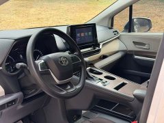 Toyota SIENNA 2021 2.5L Hybrid Comfort Edition - фото 7