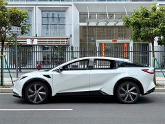 Toyota bZ5 2025 550 PRO Smart Travel Edition - фото 2
