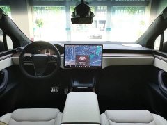 Tesla Model X dual-motor all-wheel drive version - фото 13