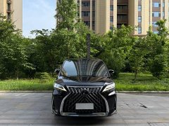 Lexus LM 2020 300h four-seat Royal Edition - фото 3
