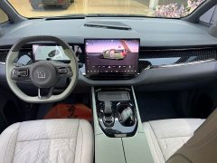 Zeekr 009 seven-seat aisle version four-wheel drive 108kWh - фото 20