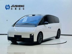 Li Auto Ideal MEGA Home Family Special Edition - фото 1