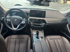 BMW 5 Series 530Li Leading Luxury Package - фото 3