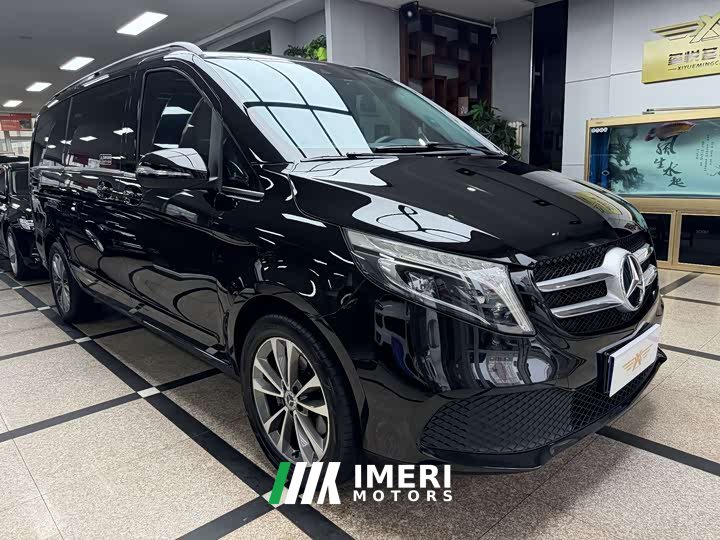 Mercedes-Benz V-Class V 260 Pilot Edition - автомобиль из Китая