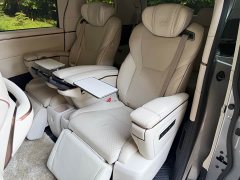 Lexus LM 500h six-seater premium version - фото 10