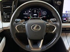 Lexus LM 500h six-seater premium version - фото 14